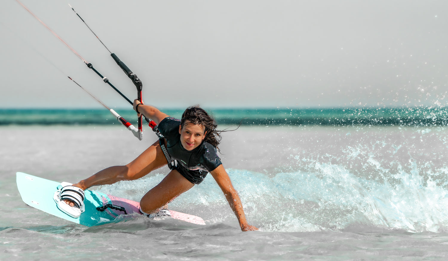 Riding the Xenon Laluz Women Kiteboard